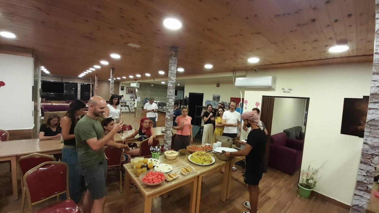 Petra Cabin Inn Hostel&Resturant Wadi Musa Eksteriør billede